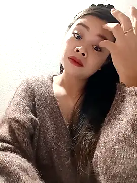 sara-xx online show from February 8, 2026, 1:36 am