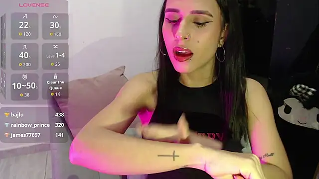 Snapshot of Isabella_Hillss chatting on July 1, 2026, 12:55 am Isabella Hillss online show from July 1, 2026, 12:55 am