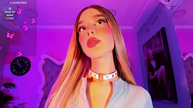 LeslieAmor1 online show from November 25, 2025, 5:41 am