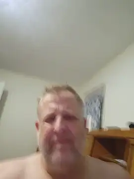Snapshot of Mikey40wv chatting on July 2, 2026, 3:07 am Mikey40wv online show from July 2, 2026, 3:07 am