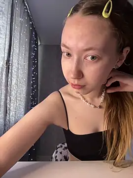 Holy Poly online show from April 3, 2026, 5:25 am