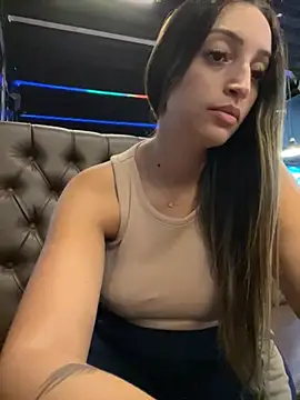 BelleRune online show from April 6, 2026, 7:59 pm