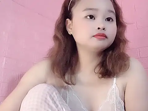 Snapshot of Lina8386 chatting on November 20, 2025, 6:52 pm Lina8386 online show from November 20, 2025, 6:52 pm