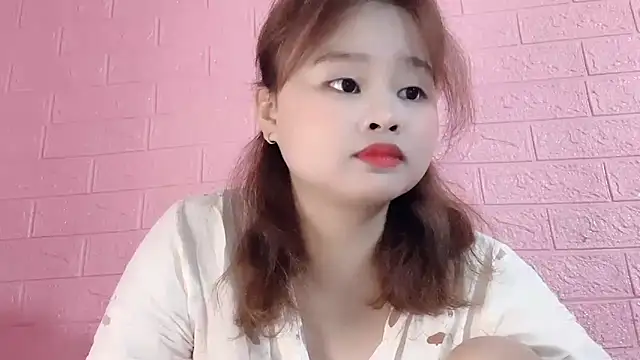 Snapshot of Lina8386 chatting on November 25, 2025, 8:20 pm Lina8386 online show from November 25, 2025, 8:20 pm