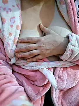 Snapshot of mnbvcxzqwertyuiop1235 chatting on December 18, 2025, 12:09 pm mnbvcxzqwertyuiop1235 online show from December 18, 2025, 12:09 pm