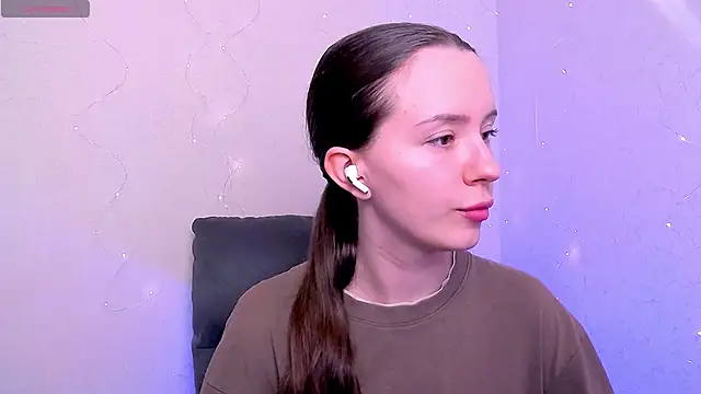 BellaVelure6767 online show from June 1, 2026, 2:34 am