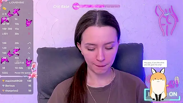 BellaVelure6767 online show from May 19, 2026, 10:06 pm