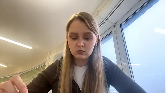 PaulitaSolow online show from November 30, 2025, 12:06 pm