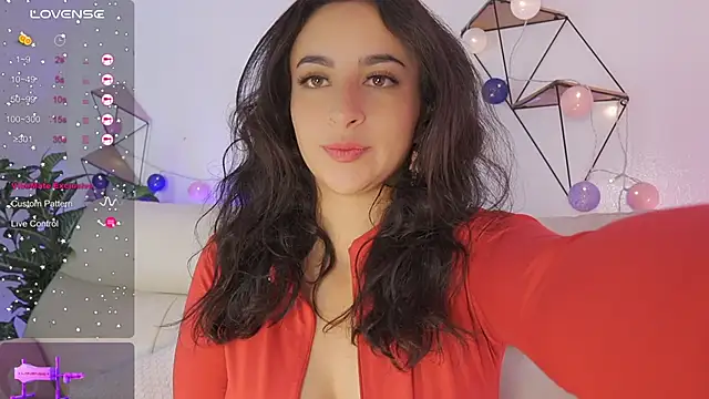 Snapshot of Enola_Holmes_ chatting on November 28, 2025, 1:44 pm Enola Holmes online show from November 28, 2025, 1:44 pm