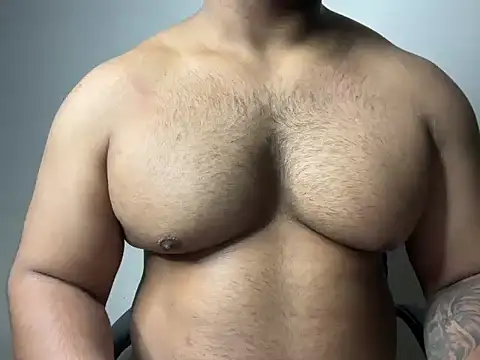 Snapshot of hot_rocco1 chatting on December 15, 2025, 5:30 pm hot rocco1 online show from December 15, 2025, 5:30 pm