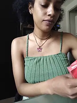 chanell95 online show from May 18, 2026, 7:35 am