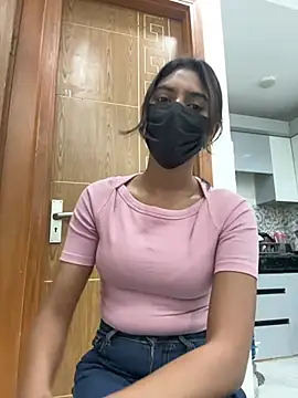 sexyayeshadesi online show from April 7, 2026, 6:32 pm