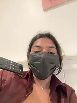 sexyayeshadesi online show from April 16, 2026, 5:25 pm