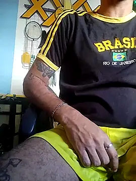 xxxbananaboy online show from November 19, 2025, 6:41 pm