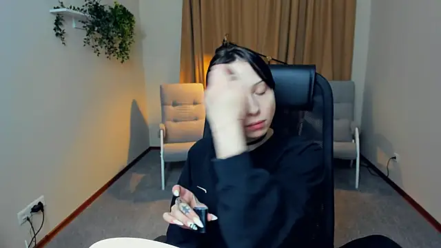 Snapshot of EthelynSeiler chatting on November 19, 2025, 2:50 pm EthelynSeiler online show from November 19, 2025, 2:50 pm