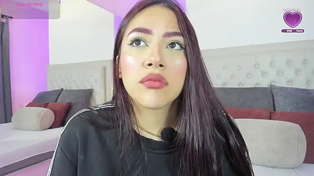 violeta santanna online show from April 11, 2026, 11:58 am