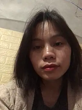 Trangbabylove online show from December 19, 2025, 9:33 am