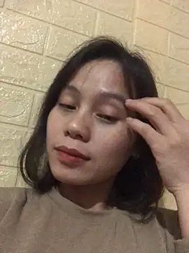 Trangbabylove online show from December 17, 2025, 3:39 pm