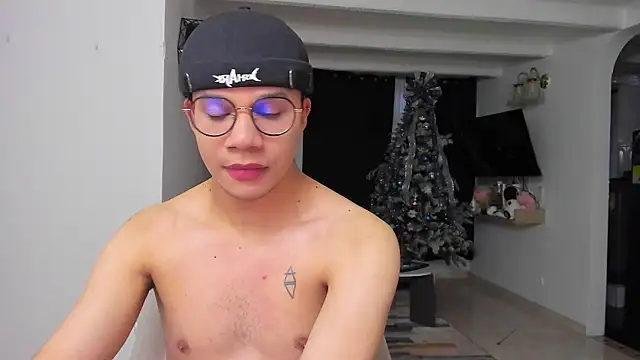 MarcoKostov online show from November 28, 2025, 10:32 pm