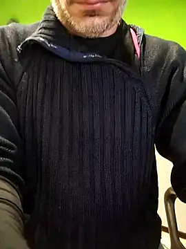 platone09 online show from December 16, 2025, 1:48 pm