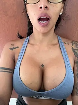 Snapshot of sofiasexhot chatting on February 21, 2026, 4:20 pm sofiasexhot online show from February 21, 2026, 4:20 pm