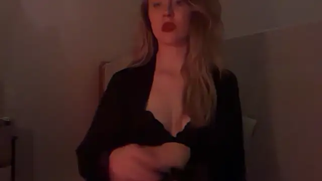 Josefinswe online show from February 28, 2026, 9:25 pm