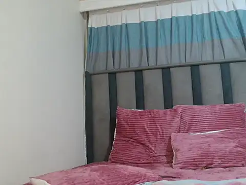 SlimEbonydoll online show from November 30, 2025, 10:32 pm