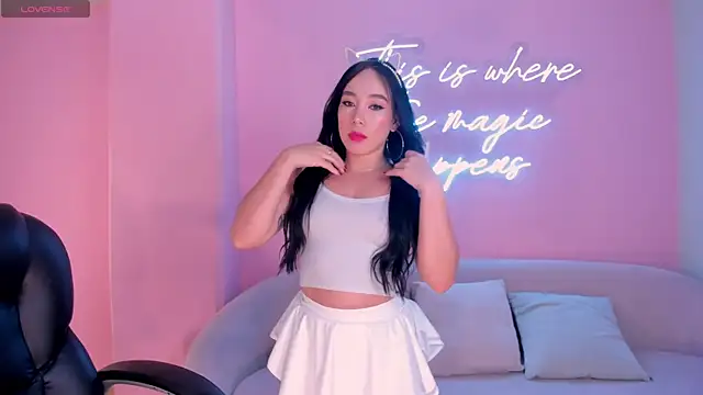 Snapshot of ZaraKafruni chatting on February 10, 2026, 4:00 am ZaraKafruni online show from February 10, 2026, 4:00 am