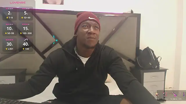 Snapshot of kingAlexander22 chatting on November 24, 2025, 11:43 am kingAlexander22 online show from November 24, 2025, 11:43 am