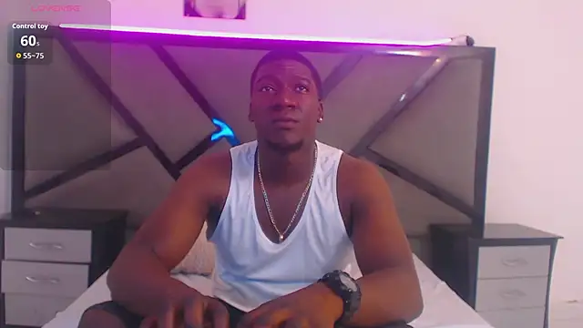 Snapshot of kingAlexander22 chatting on November 19, 2025, 11:43 am kingAlexander22 online show from November 19, 2025, 11:43 am