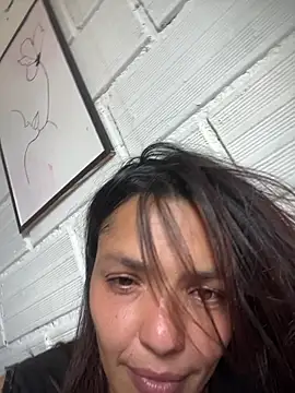 LaraDanverss online show from November 16, 2025, 5:28 pm