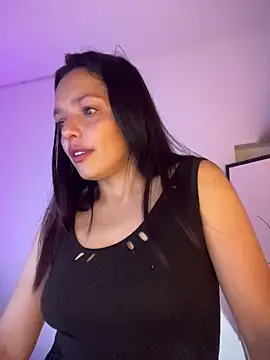 LaraDanverss online show from December 14, 2025, 7:08 pm