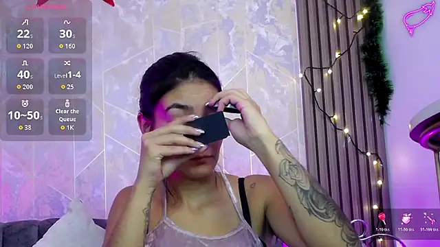 Tiny Mooore1 online show from November 21, 2025, 11:31 am