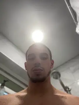 daddyshomeee  online show from April 7, 2026, 11:28 pm