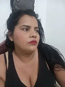  QueenSofia  online show from December 1, 2025, 2:01 am