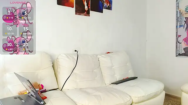 ann sophi online show from November 18, 2025, 8:45 pm