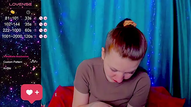 Snapshot of LillyRayRay chatting on November 25, 2025, 4:24 am LillyRayRay online show from November 25, 2025, 4:24 am