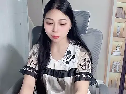 Lousii online show from November 22, 2025, 1:43 pm