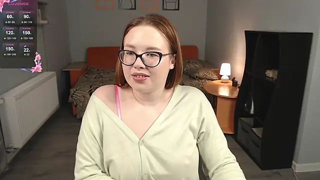 KarinaSweet1 online show from November 26, 2025, 5:51 am