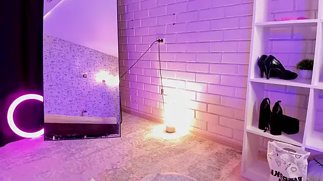 Snapshot of Samura_Hix chatting on November 23, 2025, 10:47 am Samura Hix online show from November 23, 2025, 10:47 am