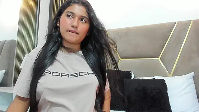 Snapshot of Amalia_Queen_ chatting on November 21, 2025, 11:53 am Amalia Queen online show from November 21, 2025, 11:53 am