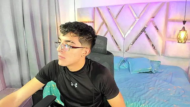 Snapshot of sayronvg chatting on December 1, 2025, 12:06 pm sayronvg online show from December 1, 2025, 12:06 pm