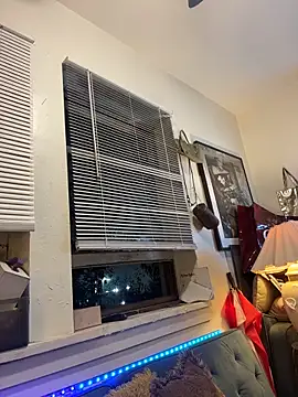 Snapshot of Motherbigbus chatting on December 22, 2025, 7:41 am Motherbigbus online show from December 22, 2025, 7:41 am