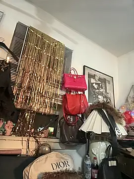 Snapshot of Motherbigbus chatting on January 15, 2026, 11:46 am Motherbigbus online show from January 15, 2026, 11:46 am