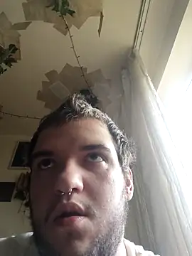 Snapshot of Ziulica chatting on November 28, 2025, 11:32 am Ziulica online show from November 28, 2025, 11:32 am