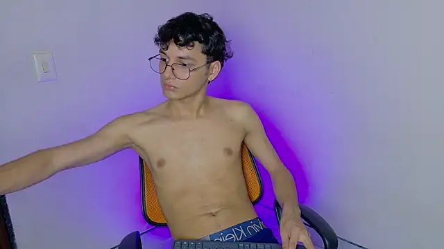 andrew dann online show from November 25, 2025, 8:20 pm