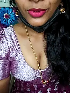 Snapshot of Premalatha_28 chatting on November 17, 2025, 6:45 pm Premalatha 28 online show from November 17, 2025, 6:45 pm