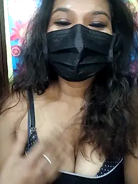 Snapshot of Premalatha_28 chatting on December 17, 2025, 7:41 pm Premalatha 28 online show from December 17, 2025, 7:41 pm