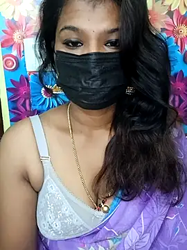 Snapshot of Premalatha_28 chatting on November 25, 2025, 6:52 pm Premalatha 28 online show from November 25, 2025, 6:52 pm