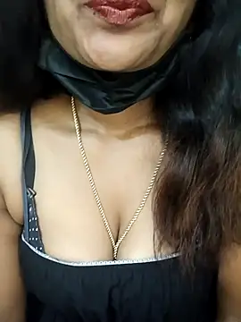 Snapshot of Premalatha_28 chatting on January 11, 2026, 7:10 pm Premalatha 28 online show from January 11, 2026, 7:10 pm